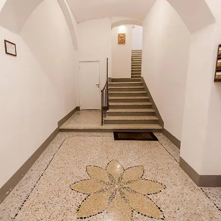 Cartoleria Suite: Spazioso, Moderno E Appartamento Bologna
